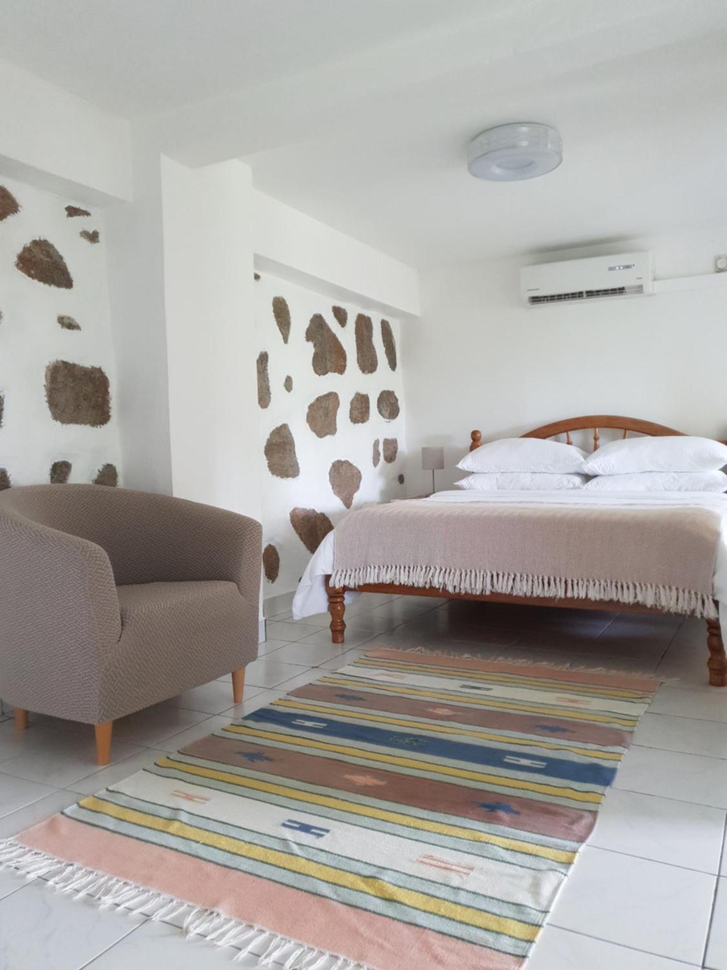 Апартаменты Rose Self Catering Бо-Валлон Экстерьер фото